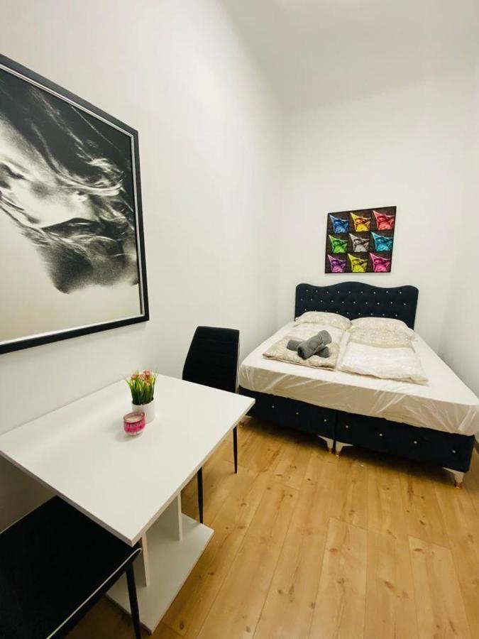 Quad-Room Near Prater Stern Wien Ngoại thất bức ảnh