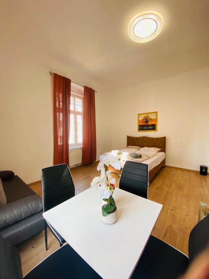 Quad-Room Near Prater Stern Wien Ngoại thất bức ảnh