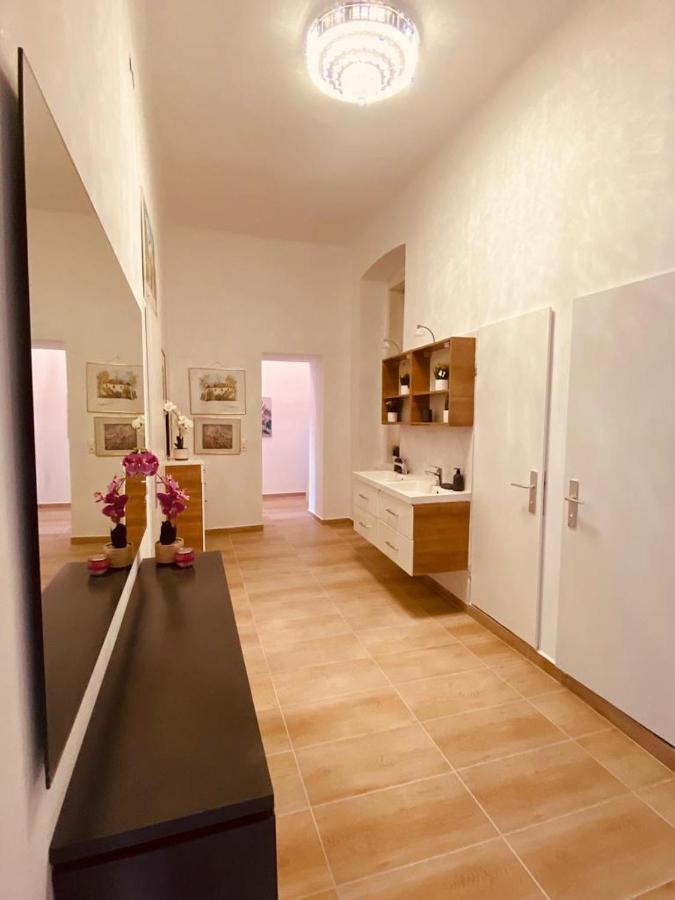 Quad-Room Near Prater Stern Wien Ngoại thất bức ảnh